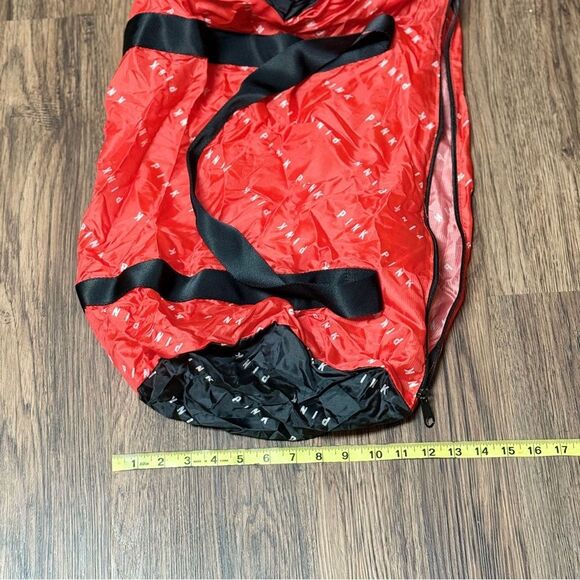 PINK Victoria’s Secret Red White and Black Duffle Bag - Picture 4 of 9